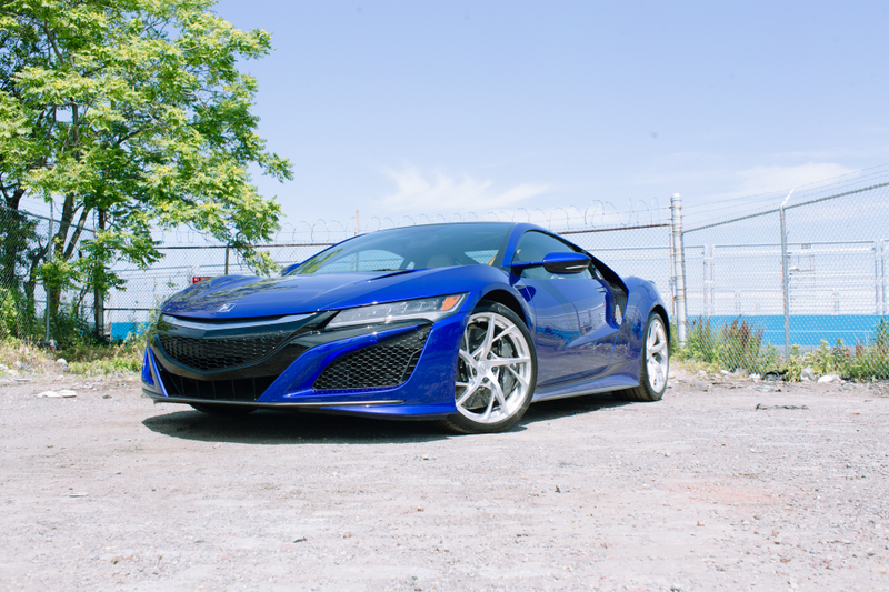 Illustration for article titled The 2017 Acura NSX Is Still The Crazy Fast Spaceship You Can Live With Every Day